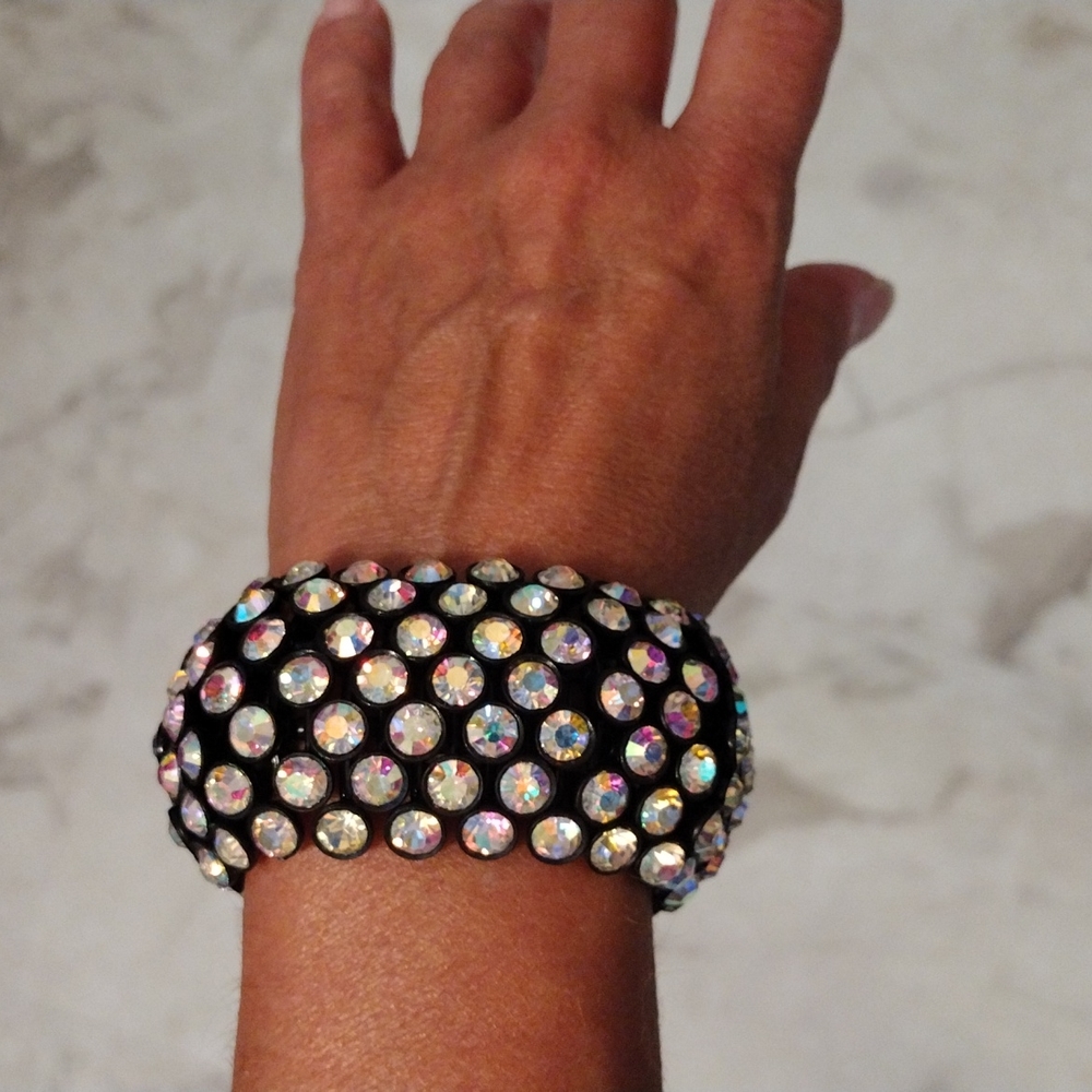 Beautiful faux diamond cuff bracelet.